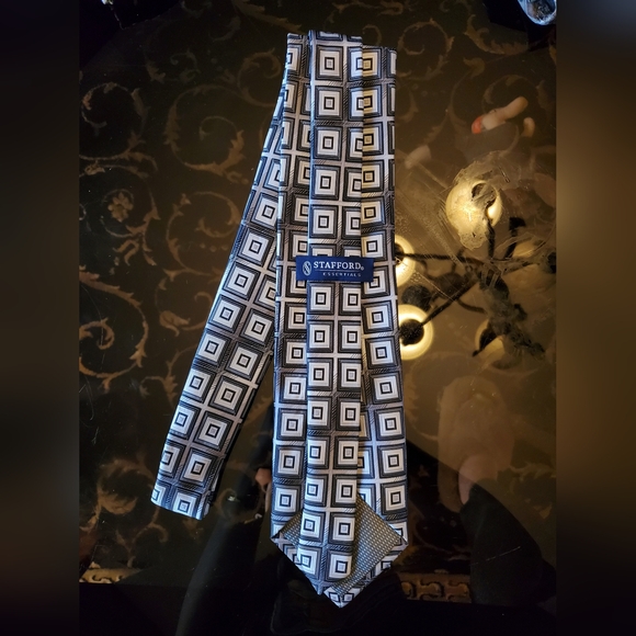 Stafford tie - Picture 2 of 3